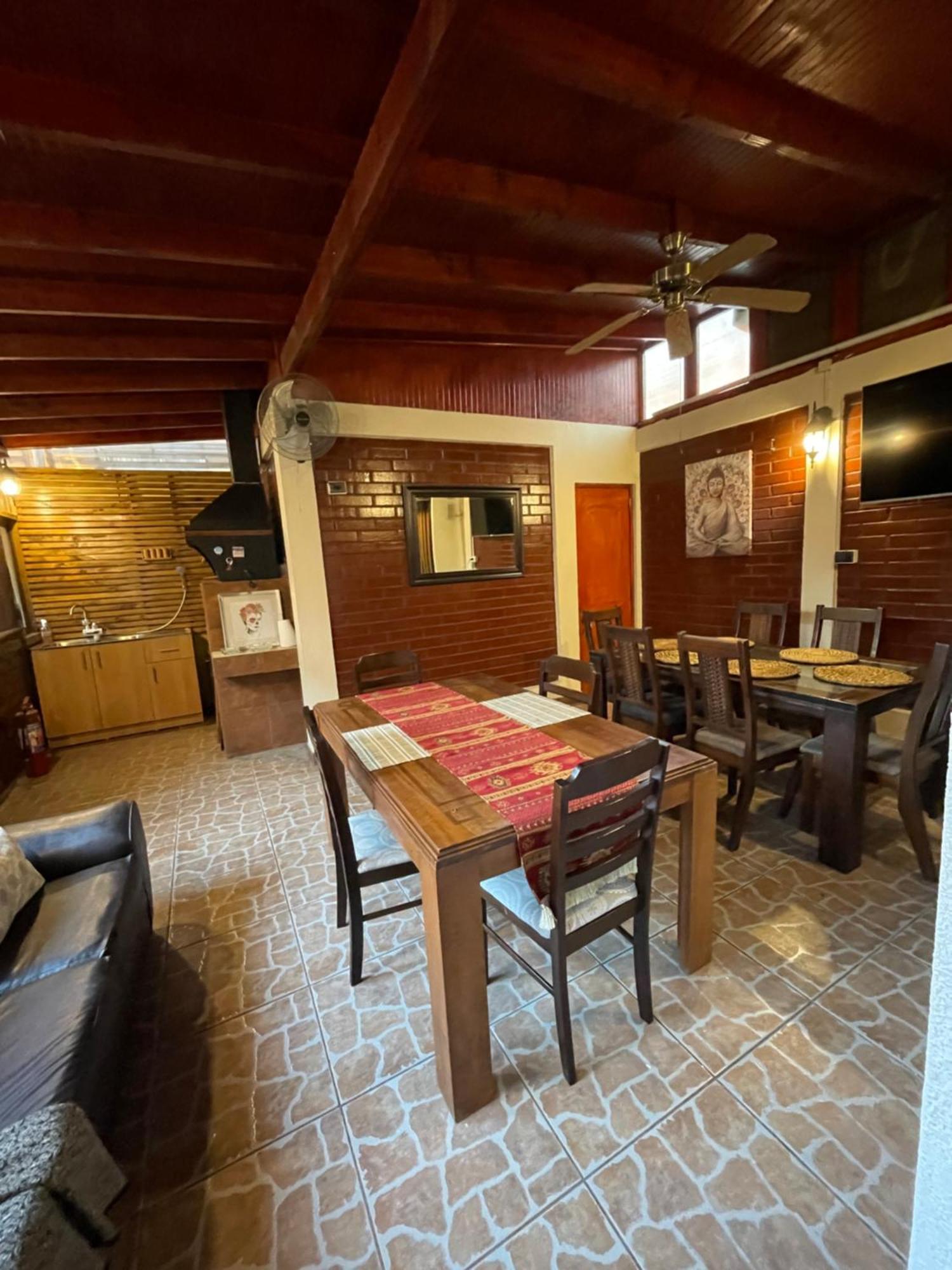 Hostal Brisa Serena サンティアゴ エクステリア 写真